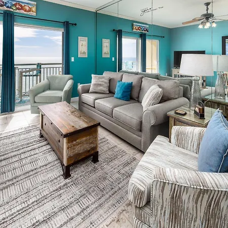 Pelican Isle 611